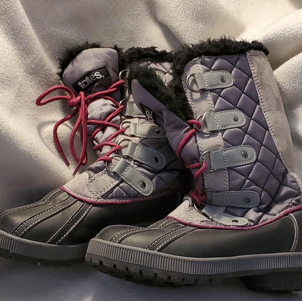 Totes Gracie Quilted Waterproof Winter Duck Boots